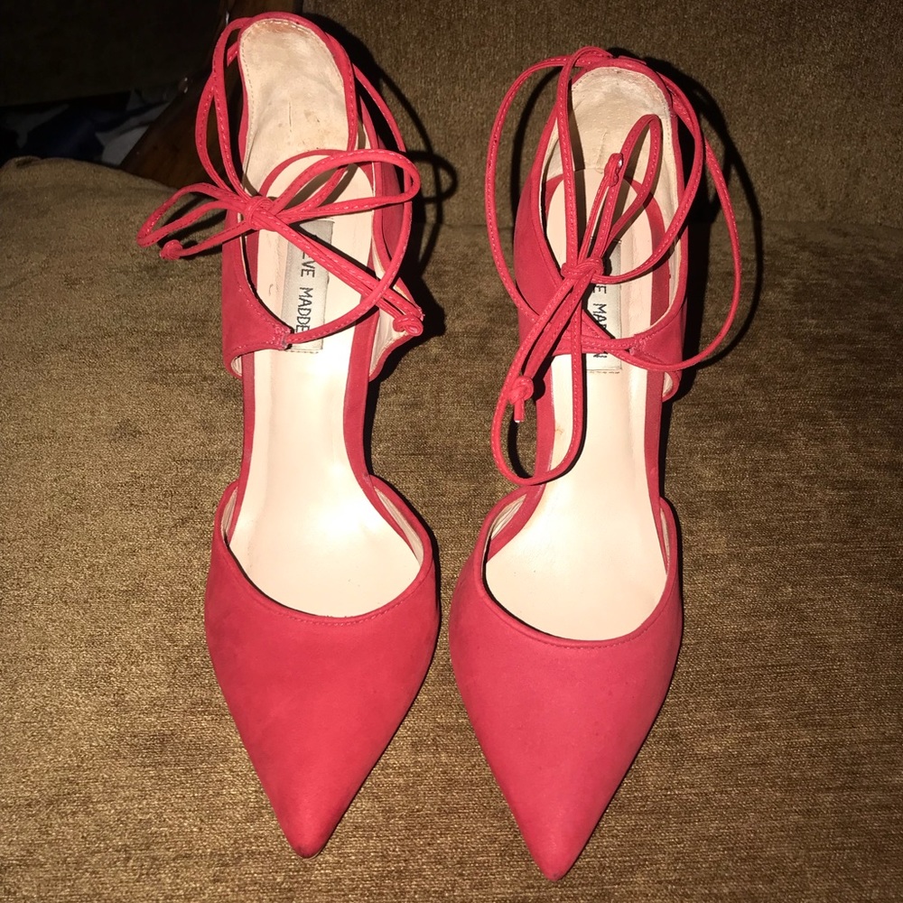 Steve Madden pointed heel